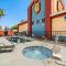 Super 8 by Wyndham Marana/Tucson Area