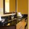 Holiday Inn Express Savannah - Historic District