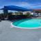 Super 8 by Wyndham Laredo