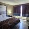 Super 8 by Wyndham Laredo