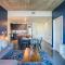 Desirable 2BD - Central DT, Gym, Pool, Parking Sleep8