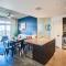 Desirable 2BD - Central DT, Gym, Pool, Parking Sleep8