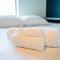 Desirable 2BD - Central DT, Gym, Pool, Parking Sleep8