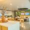 Desirable 2BD - Central DT, Gym, Pool, Parking Sleep8