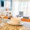 Stunning 2BD - Central DT- Gym, Pool, Parking Sleep8