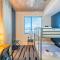 Stunning 2BD - Central DT- Gym, Pool, Parking Sleep8
