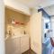 Stunning 2BD - Central DT- Gym, Pool, Parking Sleep8