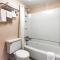 Econo Lodge - Conyers