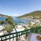 Villa Stana - Beachfront Apartments with Sea View & Free Parking