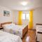 Villa Stana - Beachfront Apartments with Sea View & Free Parking