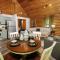 Grove Creek Cabin