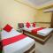 Hotel K A Square, 800M from Sant hirdaram railway station