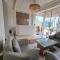 Hotel K A Square, 800M from Sant hirdaram railway station