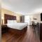 Wyndham Riverfront Hotel
