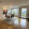 3 sleeping rooms for 82m2 which direct traffic to airport and city center