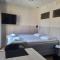 Levi Suites Levi Gold