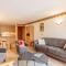 Appartement 4* - Pied des pistes - Piscine, Spa, Sauna, Hammam, Salle de sport - FR-1-461-24