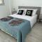 TooCoool Villa - Elite Sea Breeze