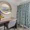 Crystal Coast Oceanfront Hotel