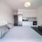 Belora Modern Studio, Sea View 100m to Beach