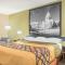 Super 8 by Wyndham Bryant Little Rock Area