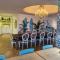 Studio - Sleeps 3 Swimming Pool & Beachside