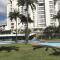 Studio - Sleeps 3 Swimming Pool & Beachside