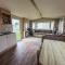 6 Berth Caravan For Hire With Wifi At Seawick Holiday Park In Essex Ref 27025Hv
