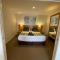 Luxe Resort Units Urangan Esp Hervey Bay Marina Ocean Views Pool