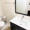 Pineridge Hideaway 1 Bedroom Apartment #2