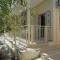 Niki Court Holiday Apartments