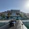 Deluxe Waterfront Unit in Heart Of Dubai Palm Jumeirah Deluxe Waterfront Unit in Heart Of Dubai Palm Jumeirah