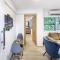 C-premium Apts 100m From Beach And City Centre