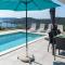 Korala - Luxe villa met 4 dubbele kamers en privé zwembad