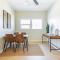 Cozy Sunny Brand-new Apt 1 Block From The Beach