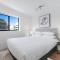 Bright 2-Bed Surry Hills Apartment with Balcony