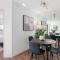 Bright 2-Bed Surry Hills Apartment with Balcony