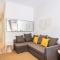 Sunny central apartment with a 100m2 city oasis