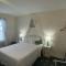 Hotel Macomber ADULTS ONLY