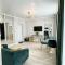 Luxury Emerald Apartments