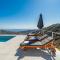 Finca Los Paseros, BBQ, pool, spectacular sea views