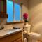 Lakefront Bungalow! 35 Miles To Mt Rainier!