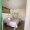 Malibu apartamento con campo de tennis y piscina con solarium