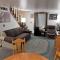 Rustic Retreat 3 Min Walk From Main St Plymouth