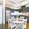 Stylish 1BR, Stampede & Free Parking by Doorbed