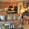 Riverfront condo with balcony, king bed STR#267