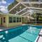 Pets OK! Heated Pool mins to 3 Sisters Spring!