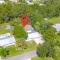 Pets OK! Heated Pool mins to 3 Sisters Spring!
