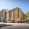 404 Big Beautiful One Bed & Balcony
