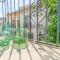 HomeHolidaysRentals Arlene